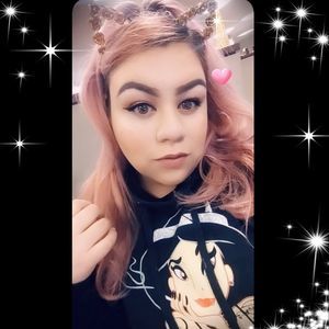 Meet your Posher, Elizabeth